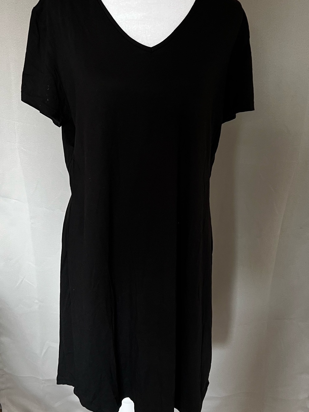 Uchuu V-Neck Short Sleeve Black Women's oversized T-shirt Top